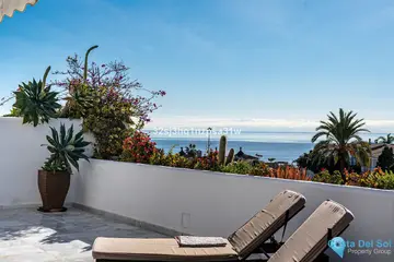 4 bedroom Apartment for Sale in Guadalmina Baja