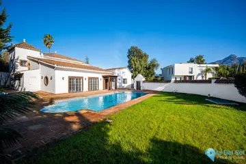 4 bedroom House for Sale in Nueva Andalucía-37391