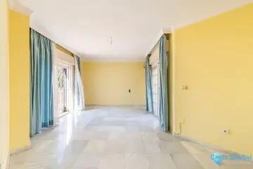 8 bedroom House for Sale in Marbella-37702