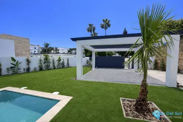 6 bedroom House for Sale in New Golden Mile-37748