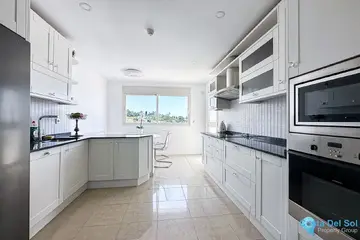 3 bedroom Apartment for Sale in The Golden Mile-37779