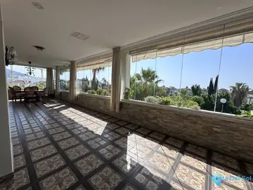 4 bedroom Apartment for Sale in The Golden Mile-37839