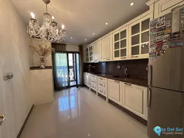 4 bedroom Apartment for Sale in The Golden Mile-37840