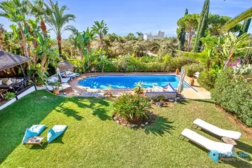 6 bedroom House for Sale in Marbesa-38003