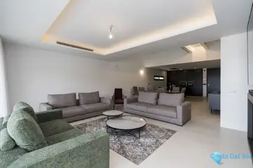 4 bedroom House for Sale in Estepona-38015