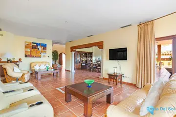 5 bedroom House for Sale in Benahavís-38032