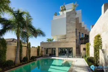 3 bedroom Apartment for Sale in La Quinta-38056