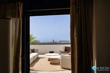 4 bedroom Apartment for Sale in Málaga Centro-38358