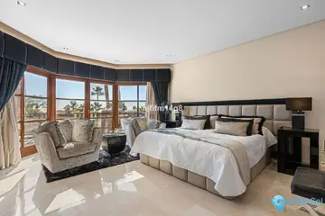6 bedroom House for Sale in The Golden Mile-38388