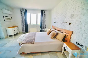 6 bedroom House for Sale in Benalmadena Pueblo-38400