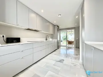 3 bedroom House for Sale in Nueva Andalucía-16456