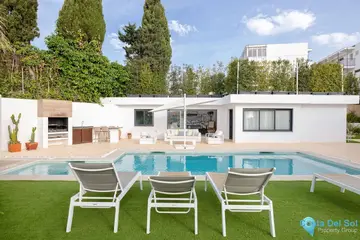 6 bedroom House for Sale in Málaga
