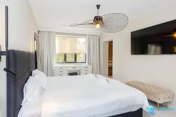 6 bedroom House for Sale in Málaga-38683