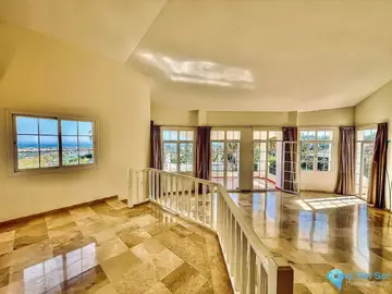 4 bedroom House for Sale in La Quinta-38887