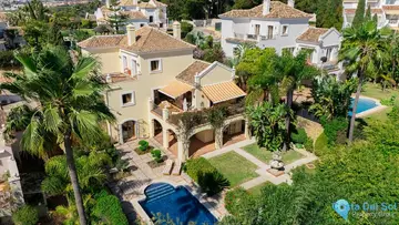 5 bedroom House for Sale in El Paraiso