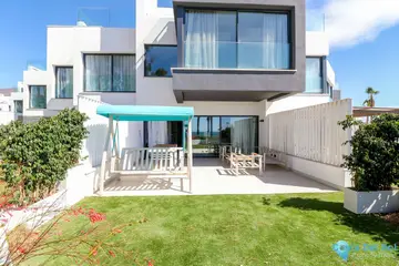 3 bedroom House for Sale in Estepona-38946