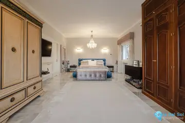 6 bedroom House for Sale in El Paraiso-38961