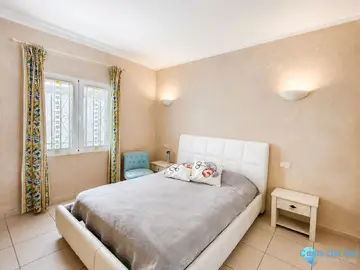 3 bedroom House for Sale in La Duquesa-16518
