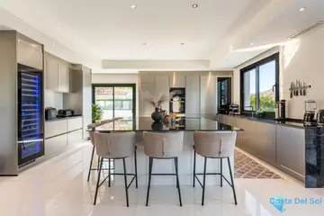 4 bedroom House for Sale in La Cala Golf-39071