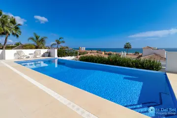 4 bedroom House for Sale in La Cala de Mijas