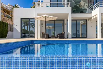 4 bedroom House for Sale in La Cala de Mijas-39112
