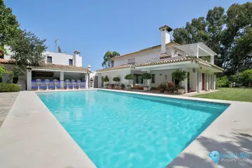 5 bedroom House for Sale in Costalita-39167