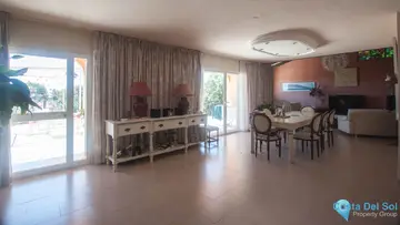4 bedroom House for Sale in Estepona-39239