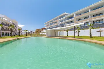 2 bedroom Apartment for Sale in Fuengirola-16536