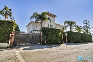 5 bedroom House for Sale in Estepona-39278
