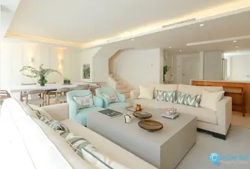 5 bedroom House for Sale in The Golden Mile-39300