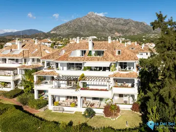 4 bedroom Apartment for Sale in The Golden Mile