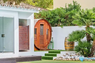 5 bedroom House for Sale in Marbella-39641