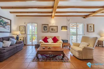 4 bedroom House for Sale in The Golden Mile-39660