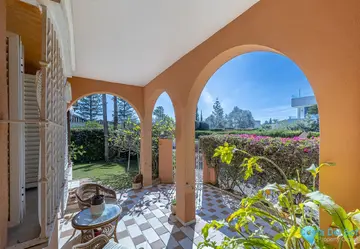 4 bedroom House for Sale in The Golden Mile-39670