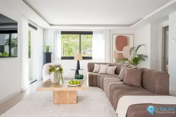 5 bedroom House for Sale in Nueva Andalucía-39669