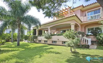 6 bedroom House for Sale in Elviria-39795