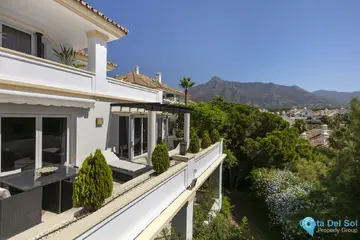 4 bedroom Apartment for Sale in The Golden Mile-39946
