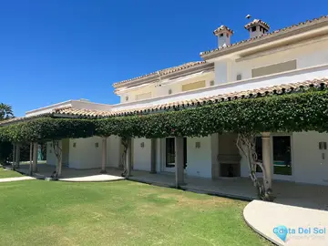 7 bedroom House for Sale in New Golden Mile