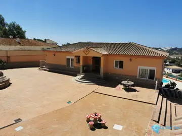 6 bedroom House for Sale in La Cala de Mijas-40051