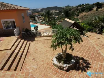 6 bedroom House for Sale in La Cala de Mijas-40052