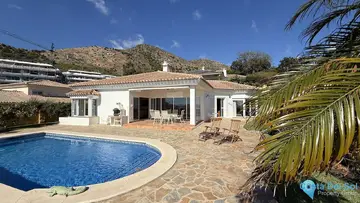 4 bedroom House for Sale in Higueron-40096