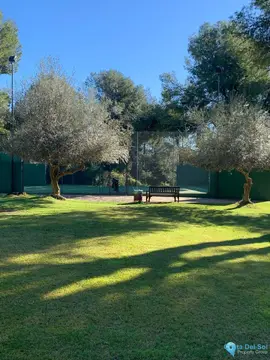1000m2 Plot for Sale in The Golden Mile-40145