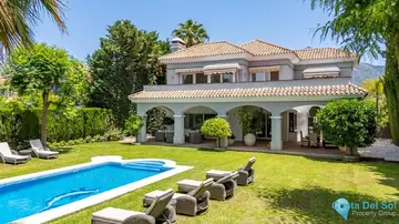 5 bedroom House for Sale in Nueva Andalucía-40509