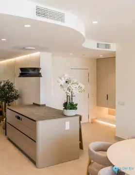 3 bedroom Apartment for Sale in New Golden Mile-40722
