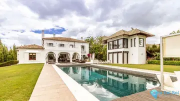 6 bedroom House for Sale in San Roque Club