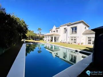 4 bedroom House for Sale in Estepona-40774