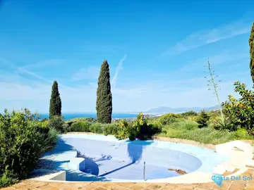 5 bedroom House for Sale in Las Chapas-40814