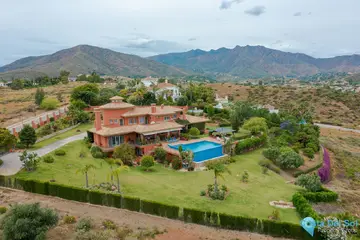 5 bedroom House for Sale in La Cala de Mijas-40965
