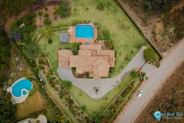 5 bedroom House for Sale in La Cala de Mijas-40966