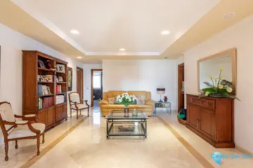 6 bedroom House for Sale in San Pedro de Alcántara-41005